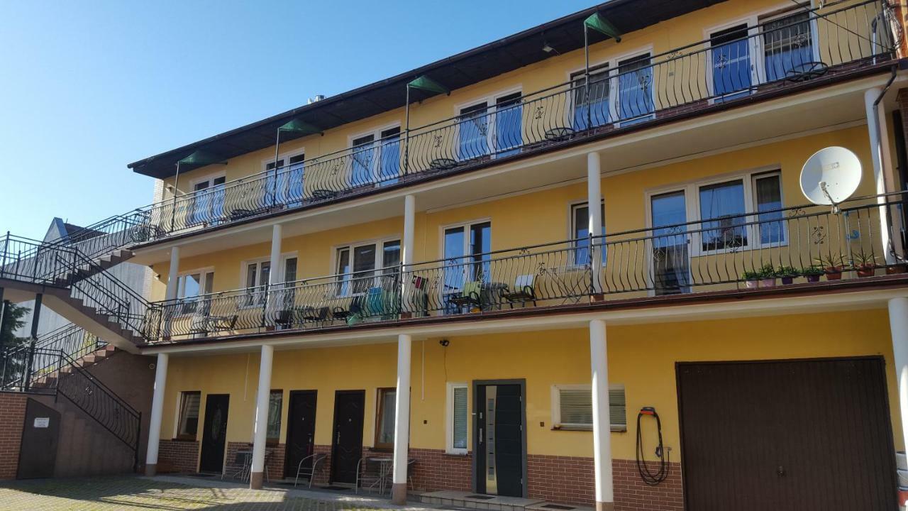 Moris 2 Pokoje Goscinne Leba Exterior photo